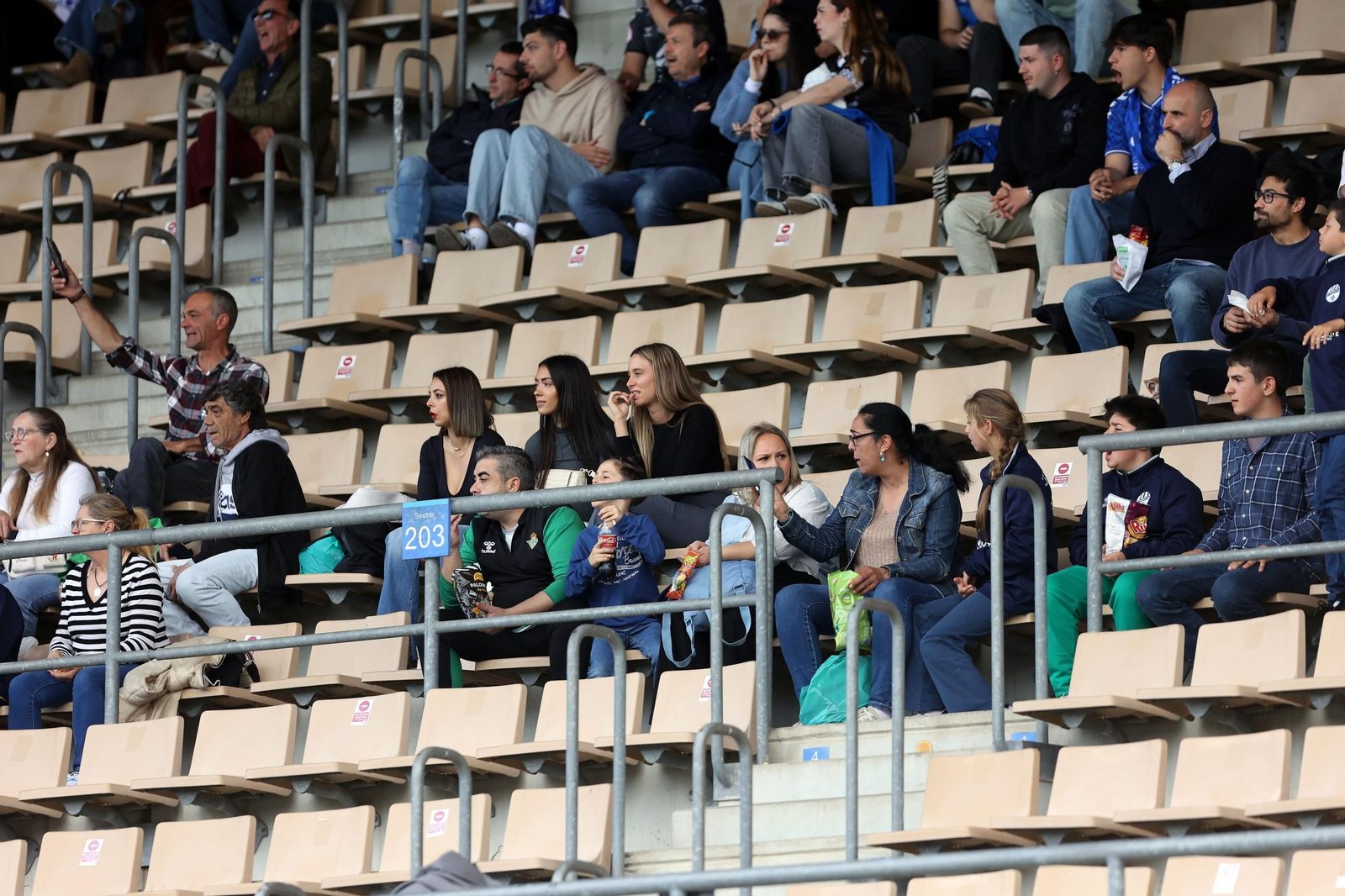 Búscate en el Xerez DFC contra San Fernando CD en Chapín