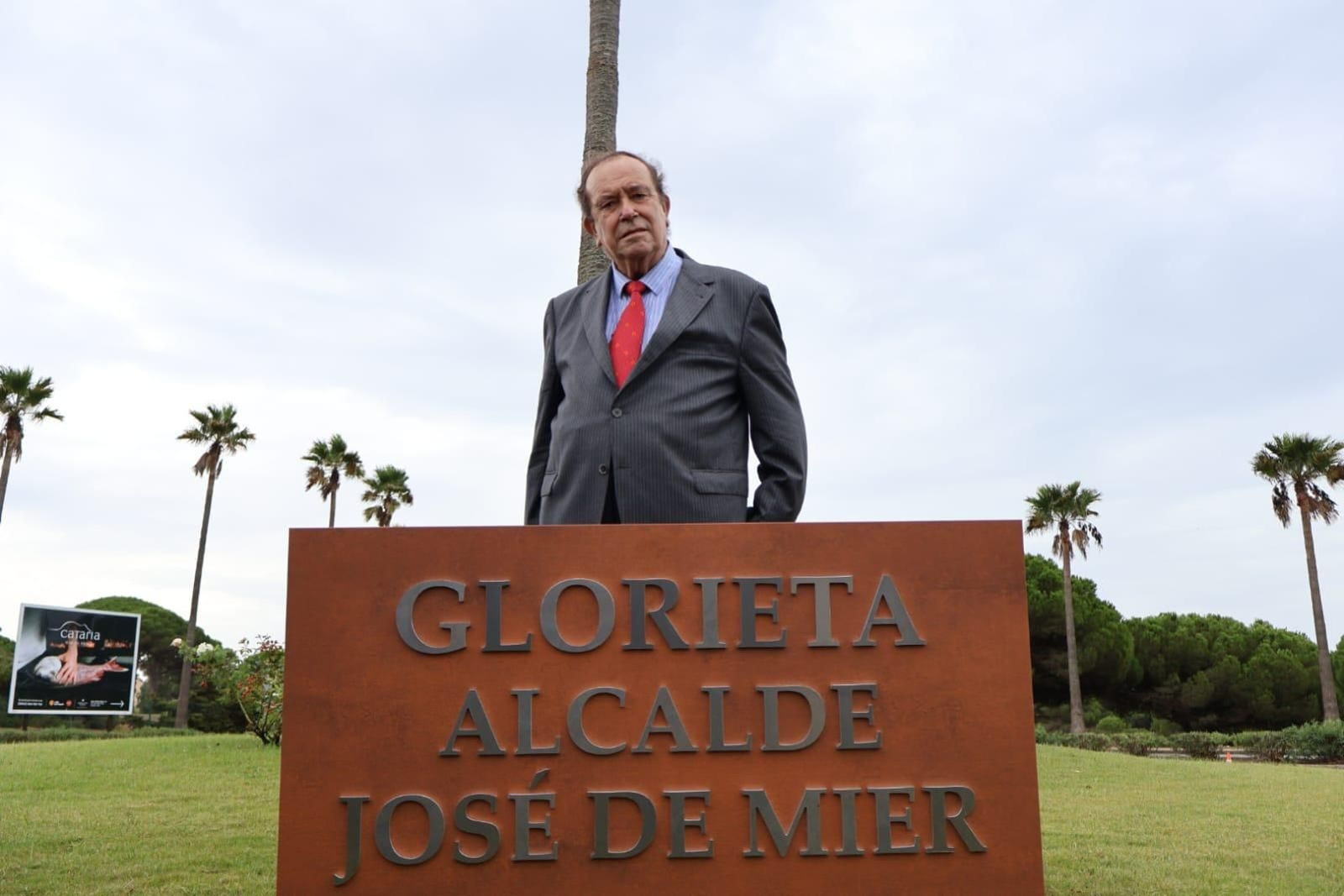 Jose de Mier, en la glorieta que lleva su nombre.