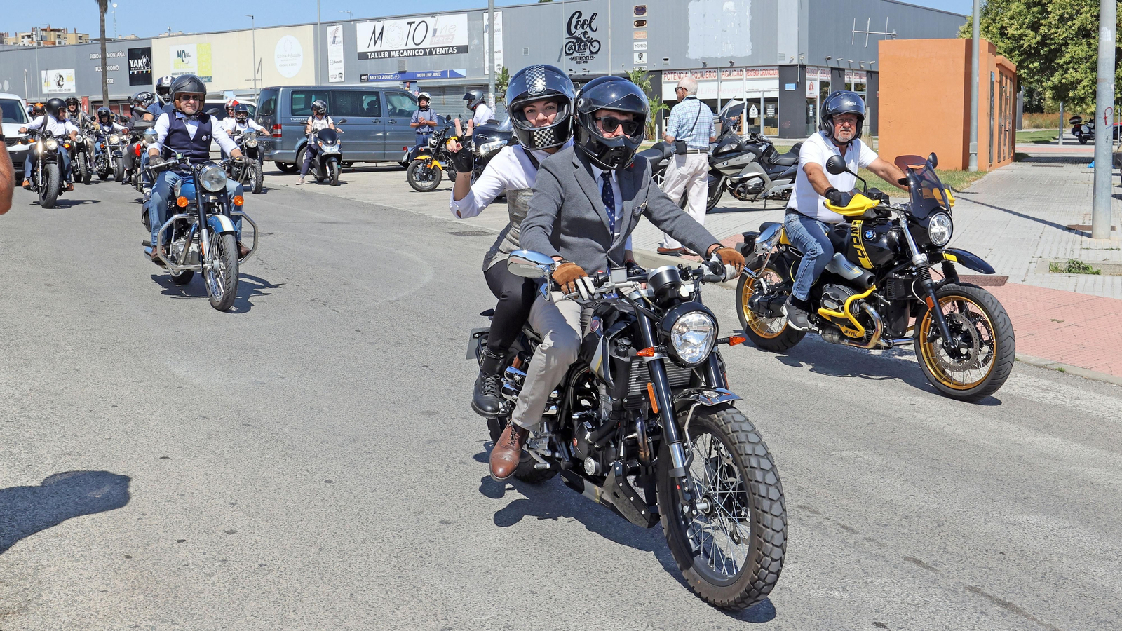 Búscate en el evento motero solidario "The Distinguished Gentleman´s Ride" en Jerez