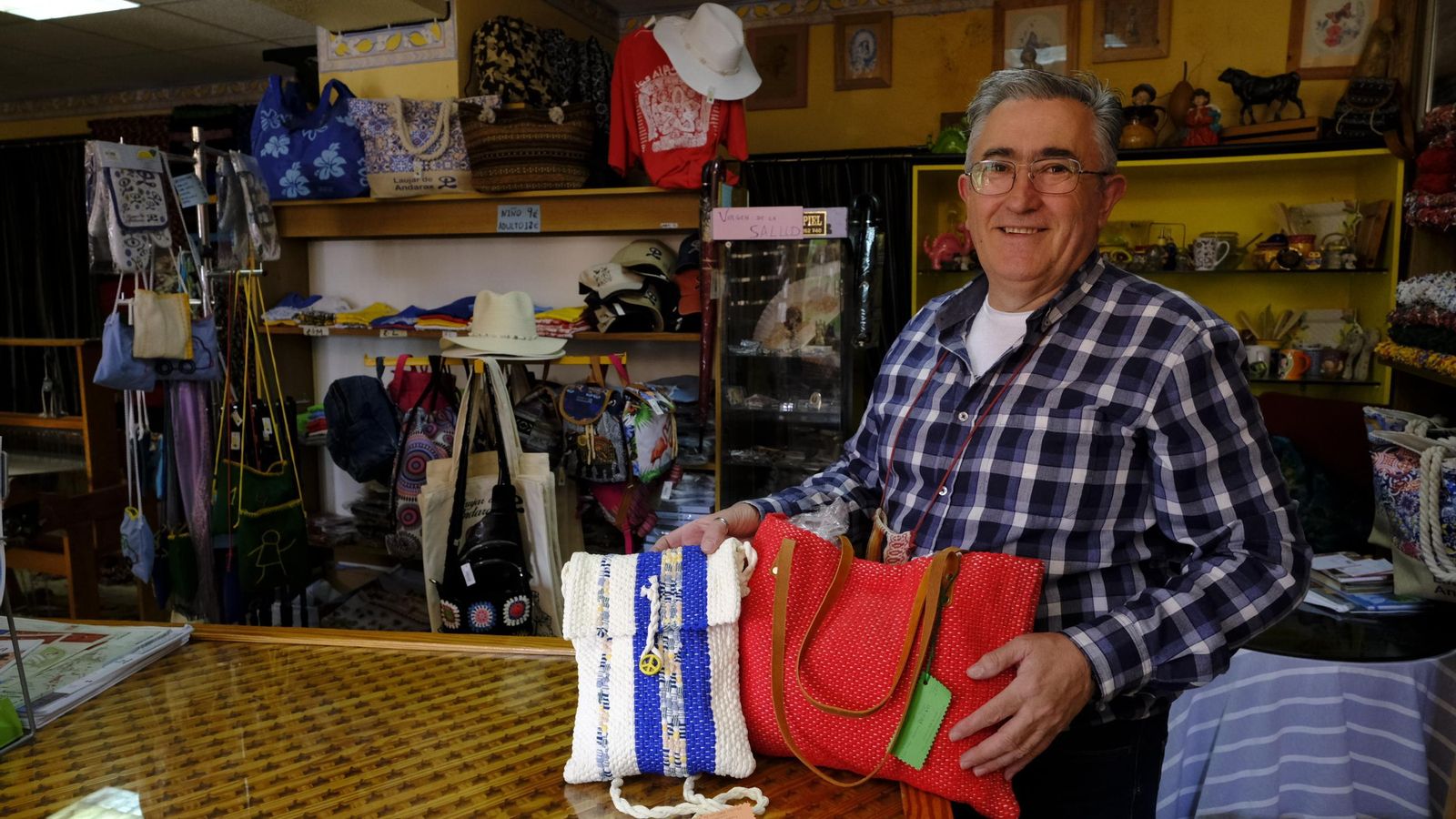 Bolsos hechos a mano.