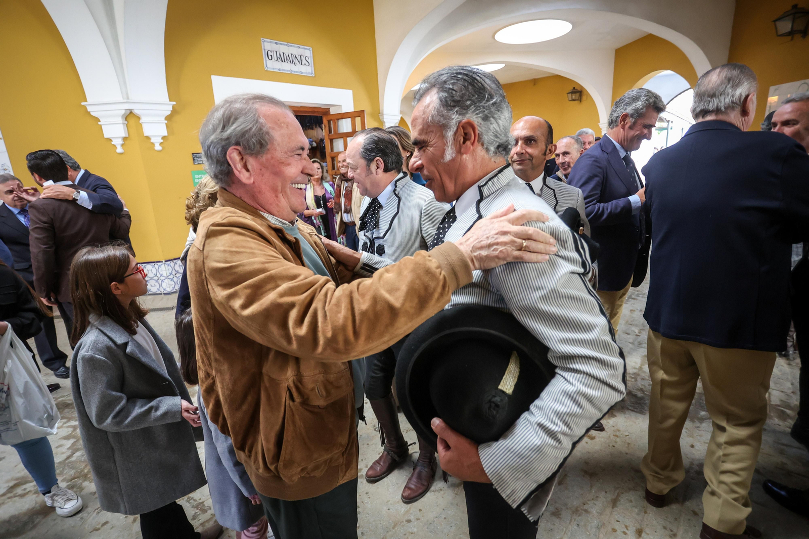 Emotiva despedida del jinete Manolo Ruíz en la Real Escuela