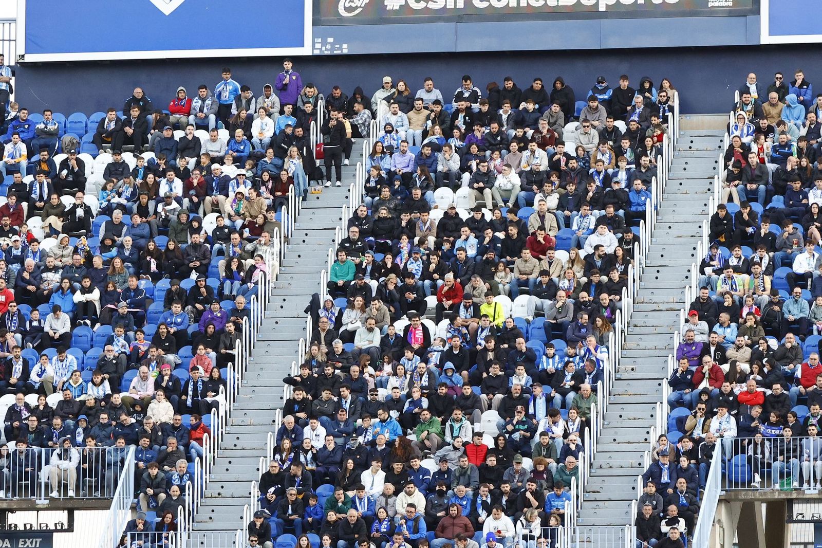Búscate en La Rosaleda durante el Málaga CF-Racing de Ferrol