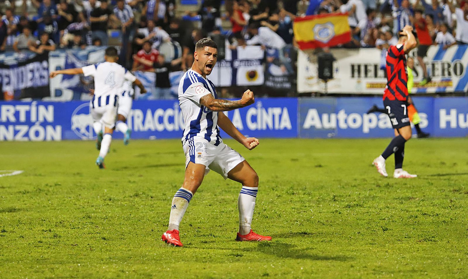 Imágenes del partido entre el Recreativo de Huelva y Yeclano