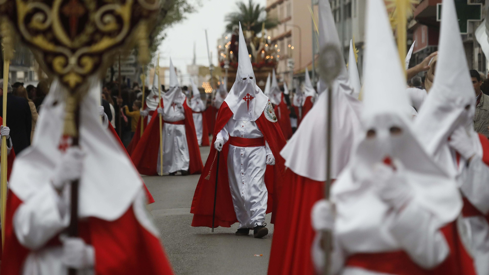 Fotos del Domingo de Ramos en La Línea: La Borriquita y Flagelación