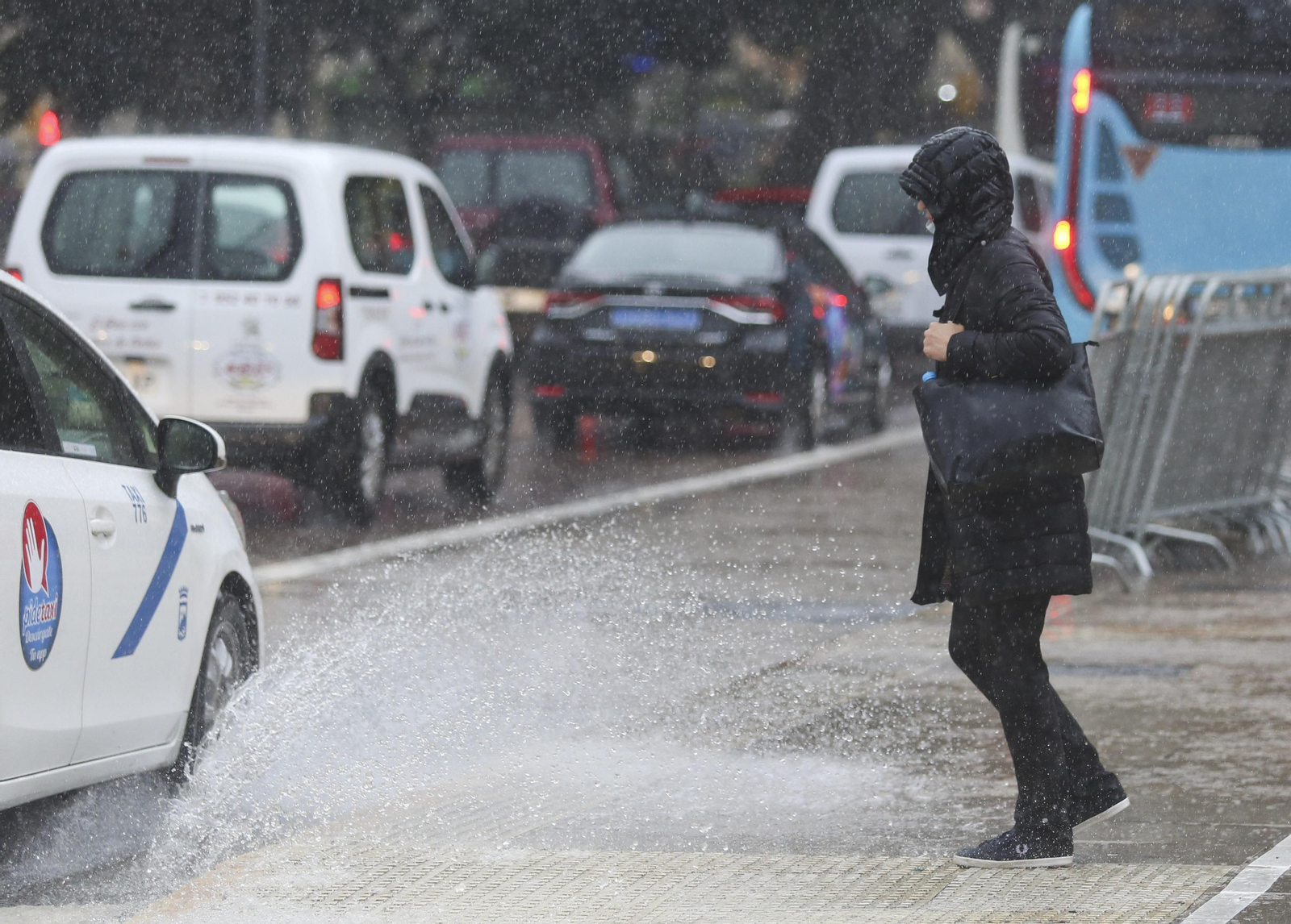 Las estampas que está dejando la lluvia en Málaga