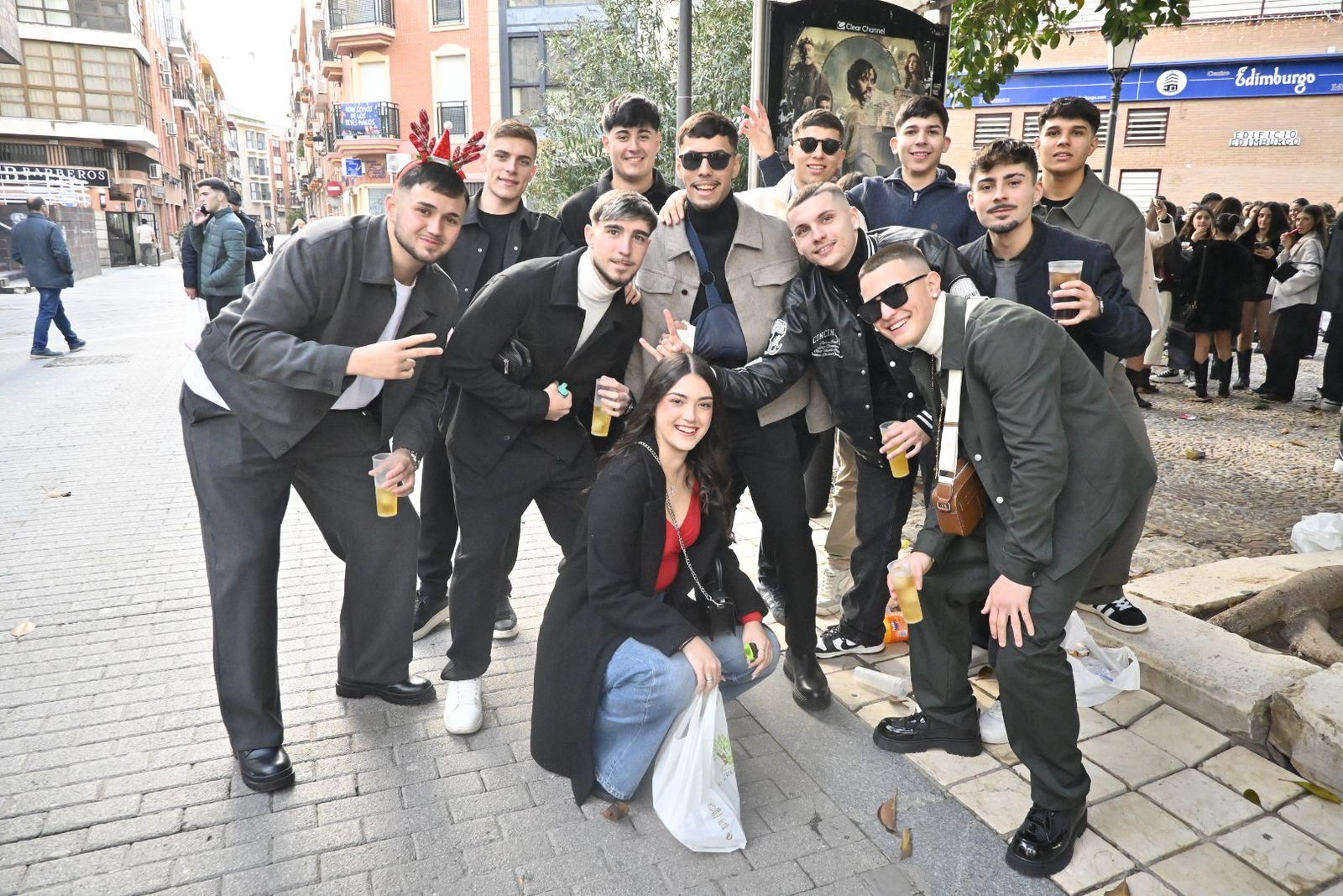 Búscate en las mejores fotografías del tardeo de este 31 de diciembre en Huelva