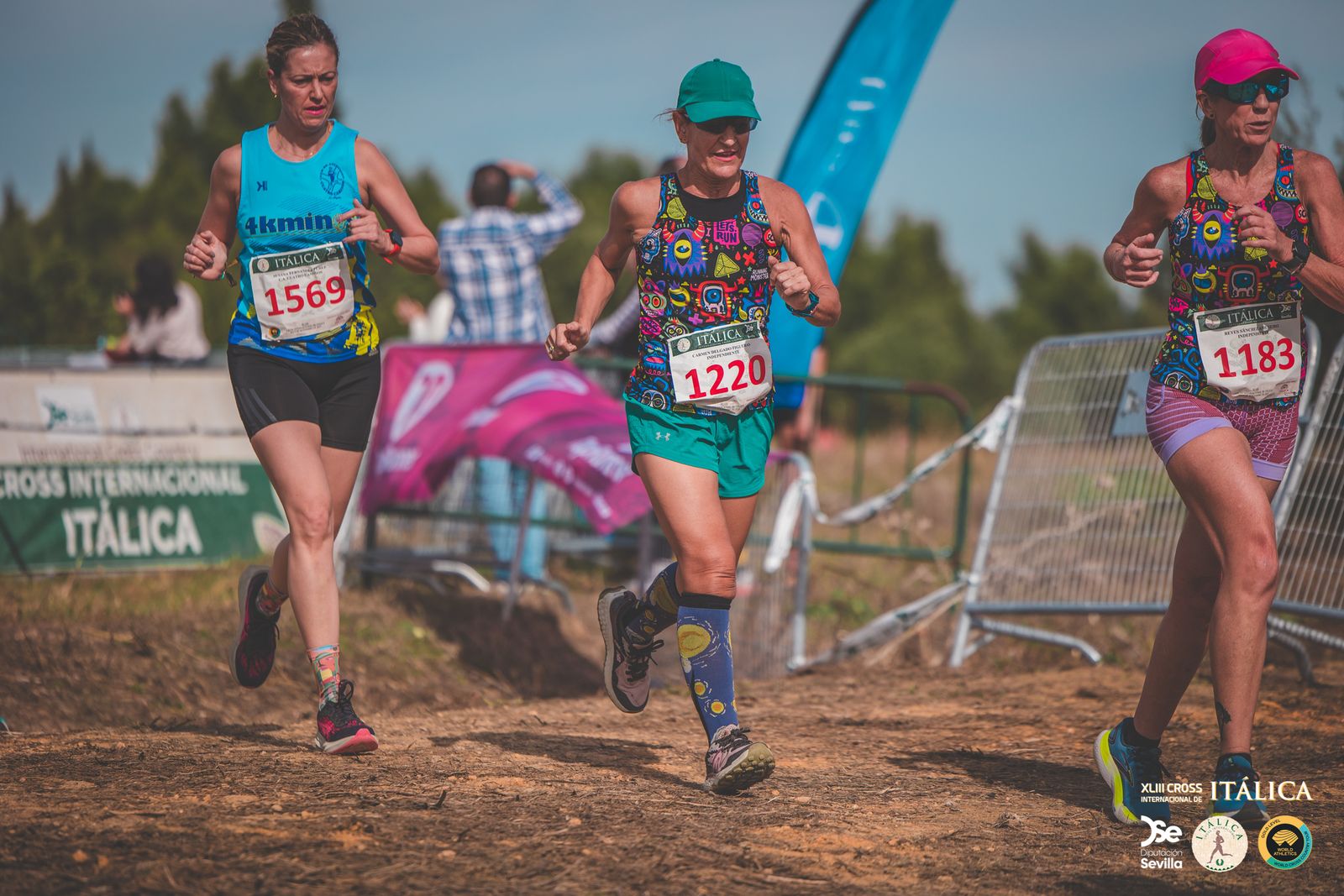 Búscate en las fotos del Cross de Itálica 2025 | 1