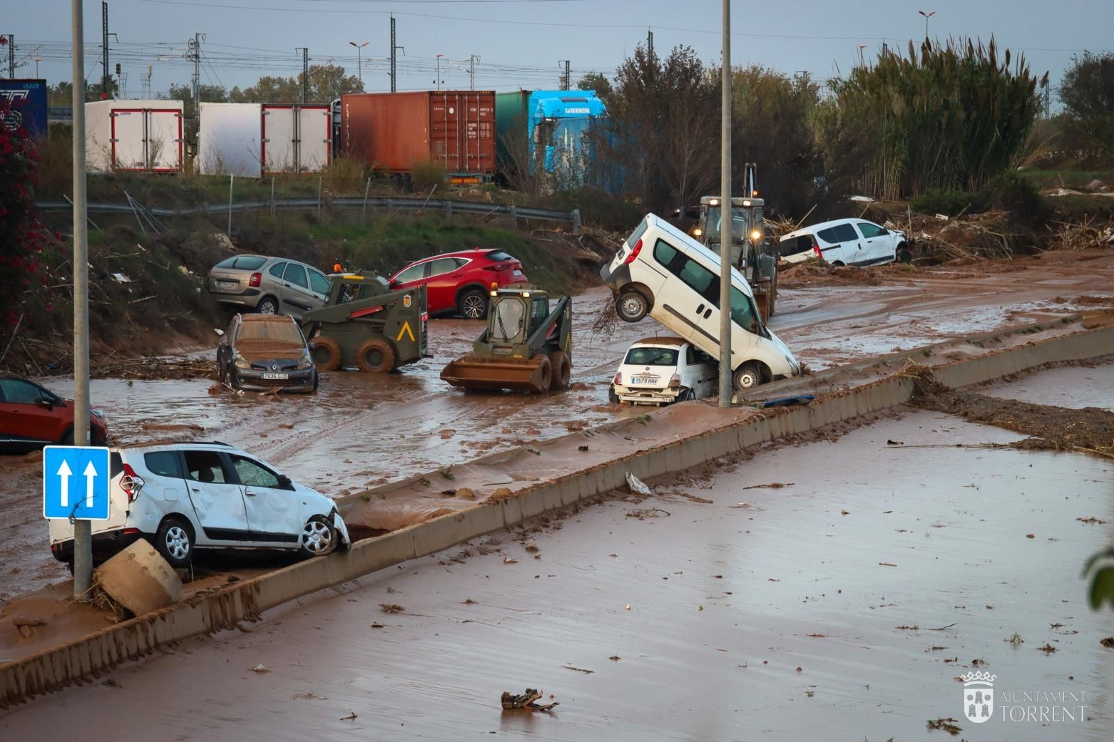La riada ha destrozado las calles de Torrente.