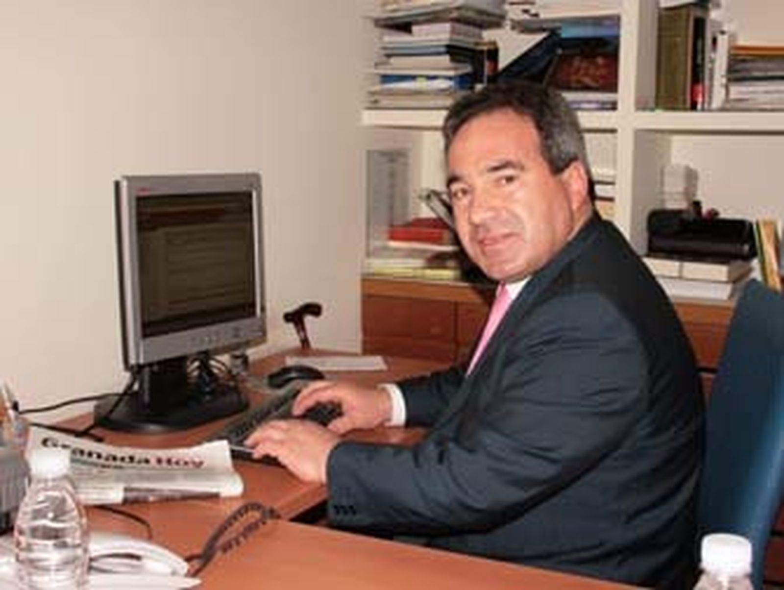 Vicente Valero: "Sebastián Pérez es un luchador incansable y transmite una gran motivación"