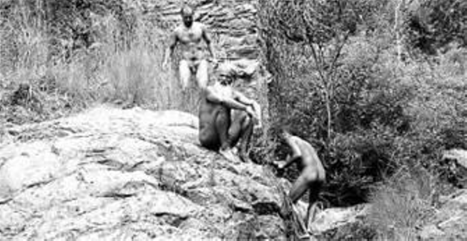 Balta, con barba, y dos crudívoros, en La Cascada