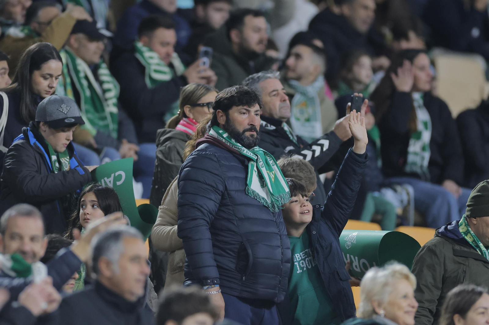Búscate en las fotos del Betis - Getafe