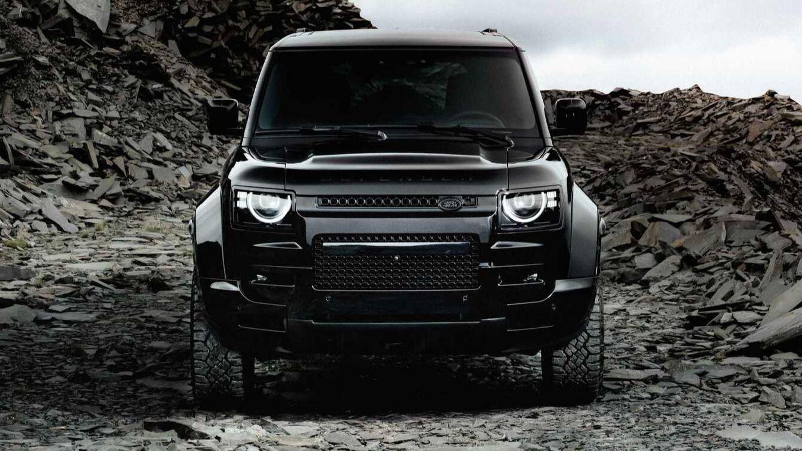 Defender Octa y Range Rover Sport SV son los únicos Land Rover que tienen bajo su capó un V8 en versión de 635 CV, si bien hay otros motores con esta arquitectura de 426, 525 o 530 CV. Defender Octa y Range Rover Sport SV son los únicos Land Rover que tienen bajo su capó un V8 en versión de 635 CV, si bien hay otros motores con esta arquitectura de 426, 525 o 530 CV.