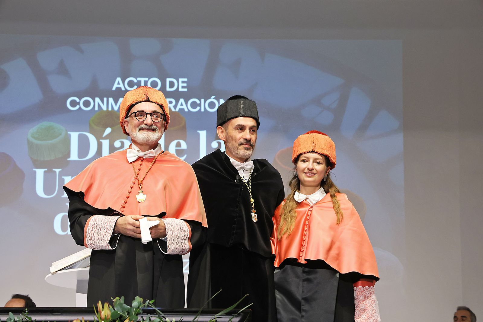 Fotografías de la investidura de los nuevos doctores y doctoras en el acto del 3 de marzo de la universidad de Huelva