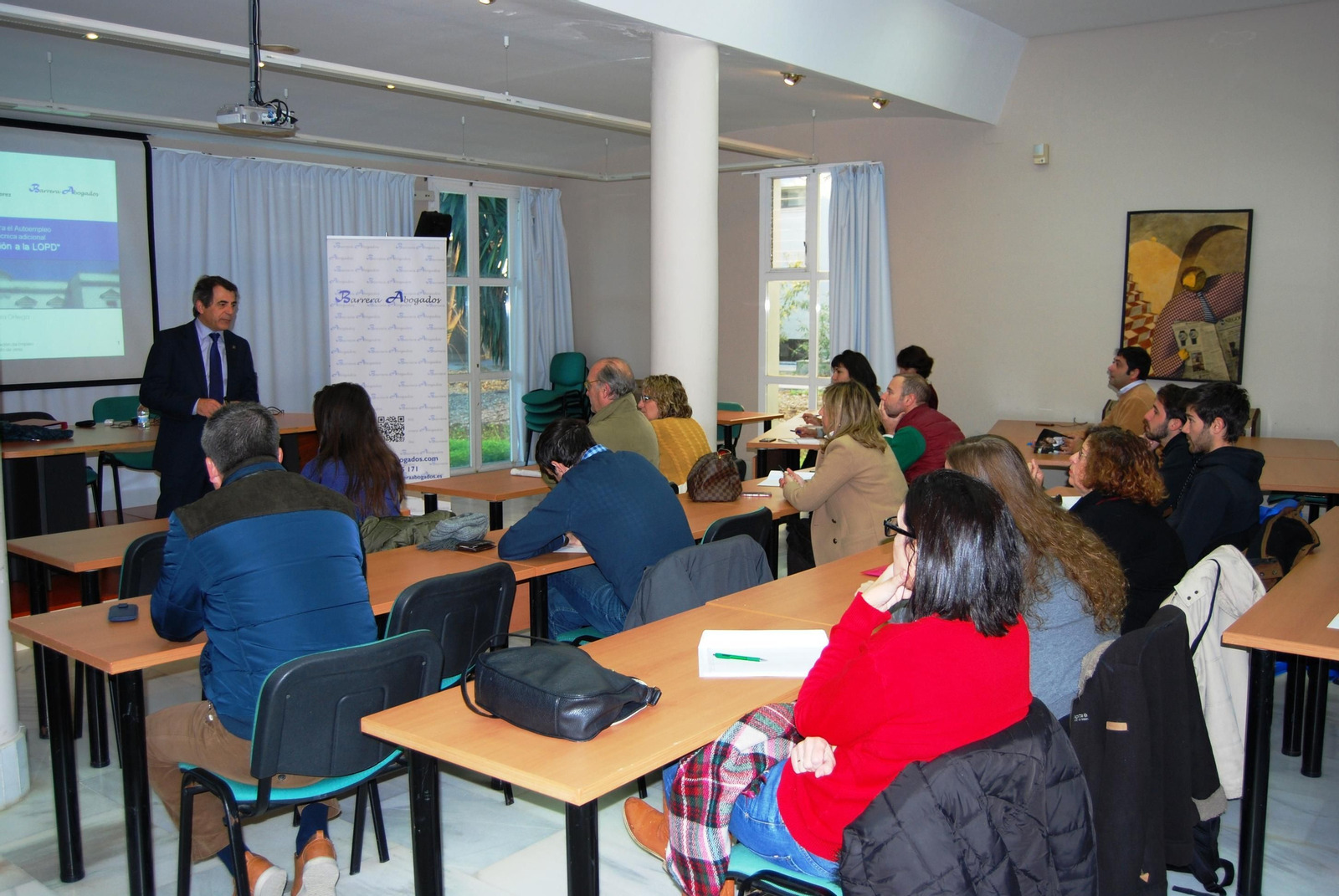 Sesión formativa anterior impartida por el abogado Antonio Luis Barrera.