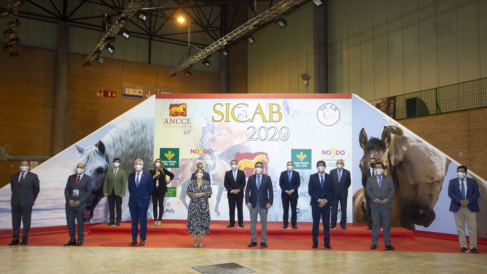 Foto oficial de autoridades del Sicab 2020.