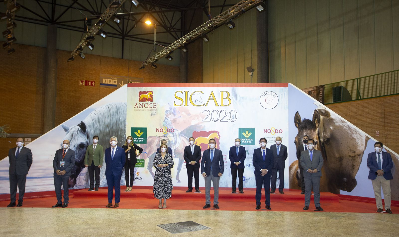 Foto oficial de autoridades del Sicab 2020.