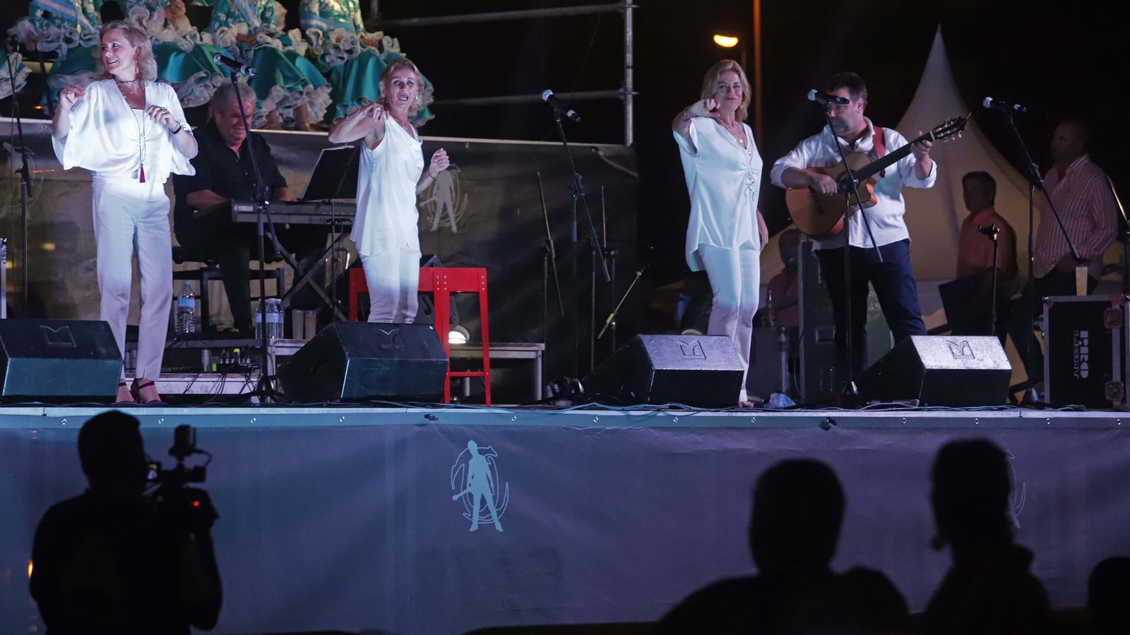 Fotos de la Coronación de las Reinas y Damas de la Feria de La Línea 2022