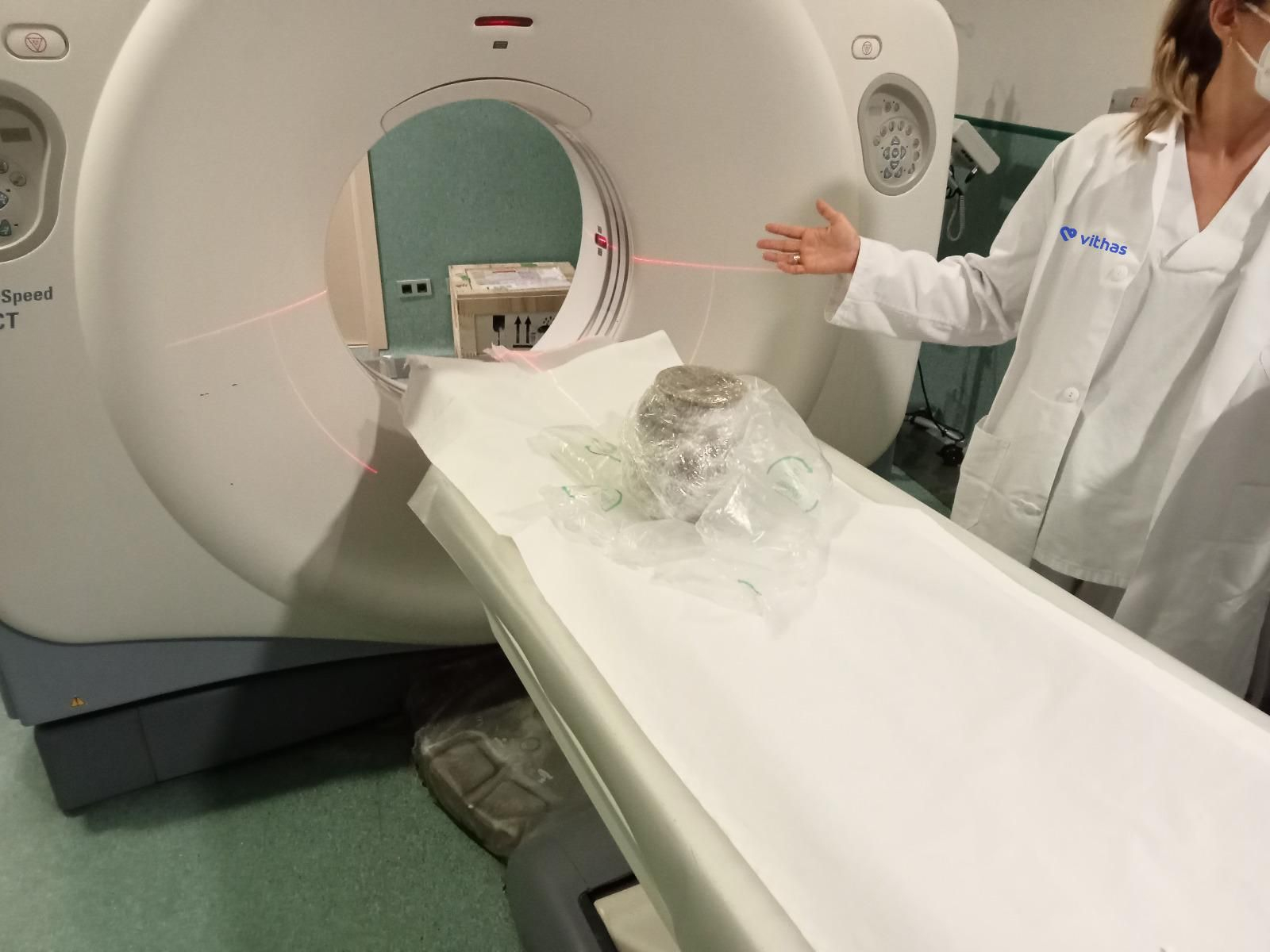 El TAC realizado a la urna fenicia localizada en el Cortijo de Acebedo.