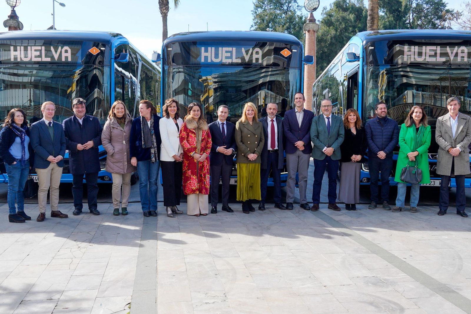 Imágenes de la presentación de los nuevos autobuses eléctricos