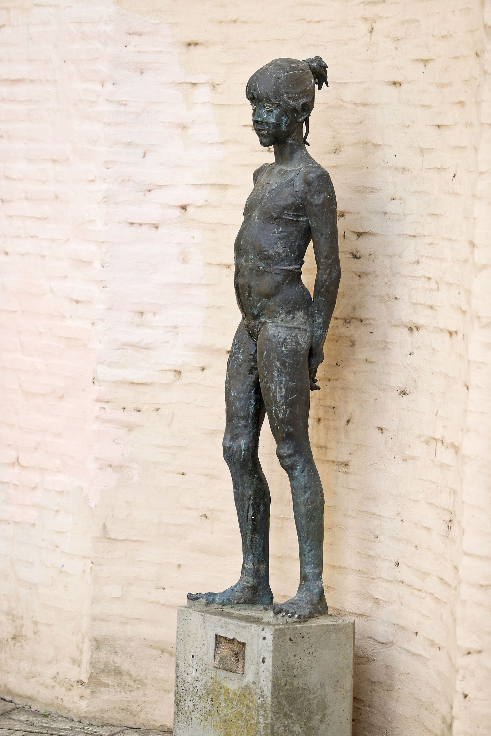 Imágenes del actual estado de las esculturas del museo al aire libre de Huelva