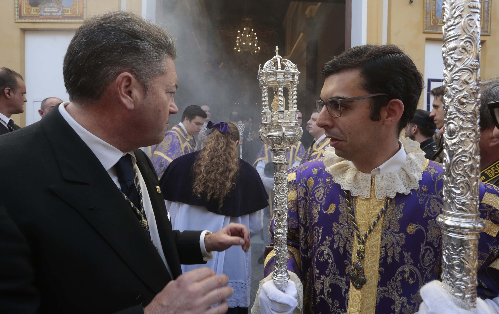 El traslado de la Esperanza de Triana, en imágenes