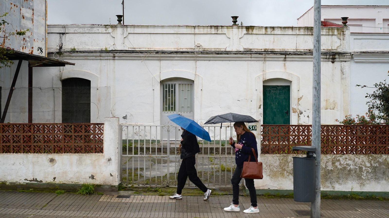 Llueve sobre mojado: Fotos de la borrasca Martinho a su paso por Algeciras