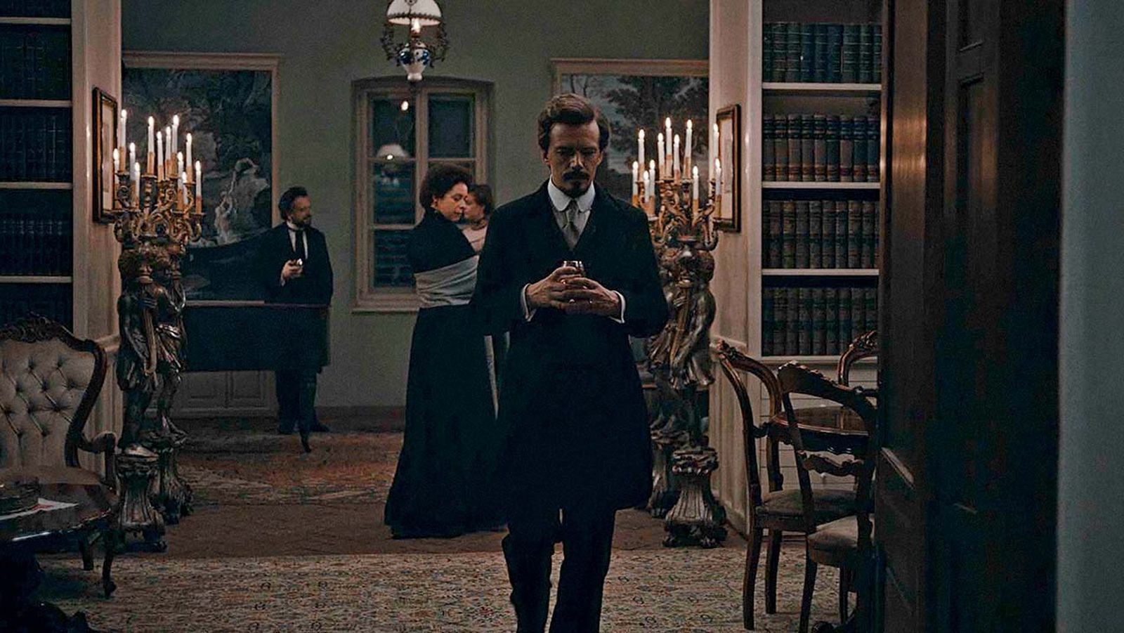 Una escena de 'Malmkrog', de Cristi Puiu.