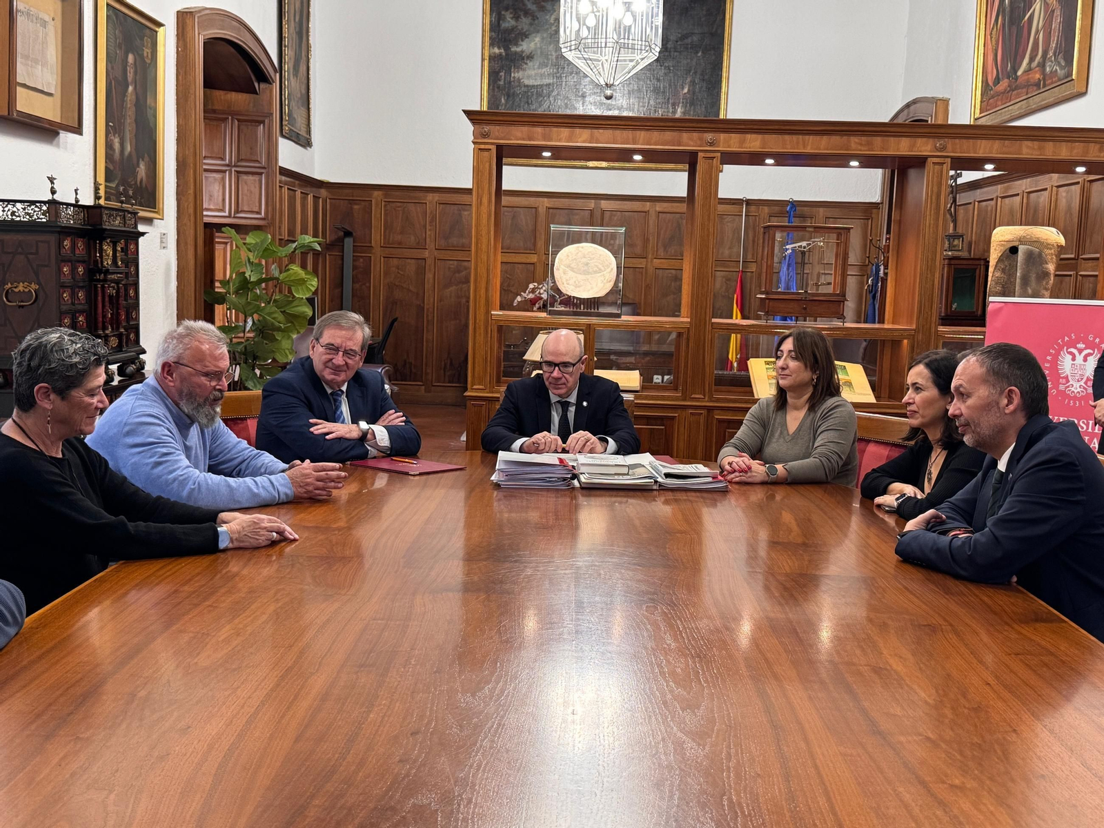 Firma de la cátedra Salvador Vila.