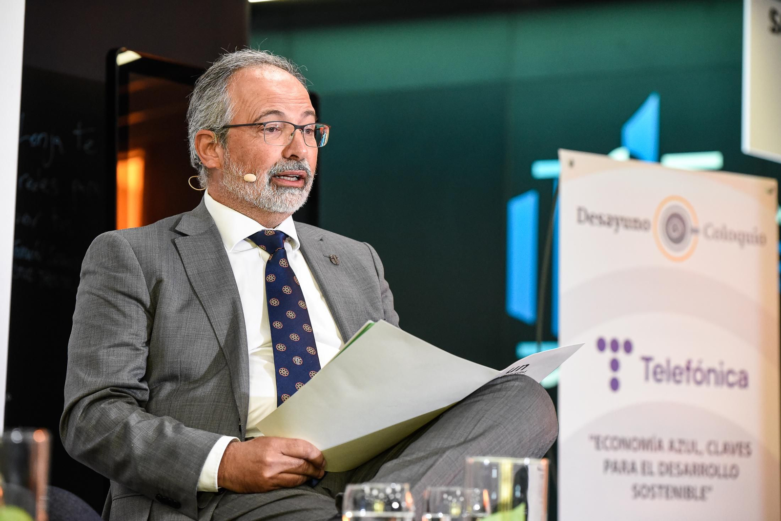 Imágenes del Desayuno Coloquio "Enomía azul, claves para el desarrollo sostenible" organizado por el Grupo Joly