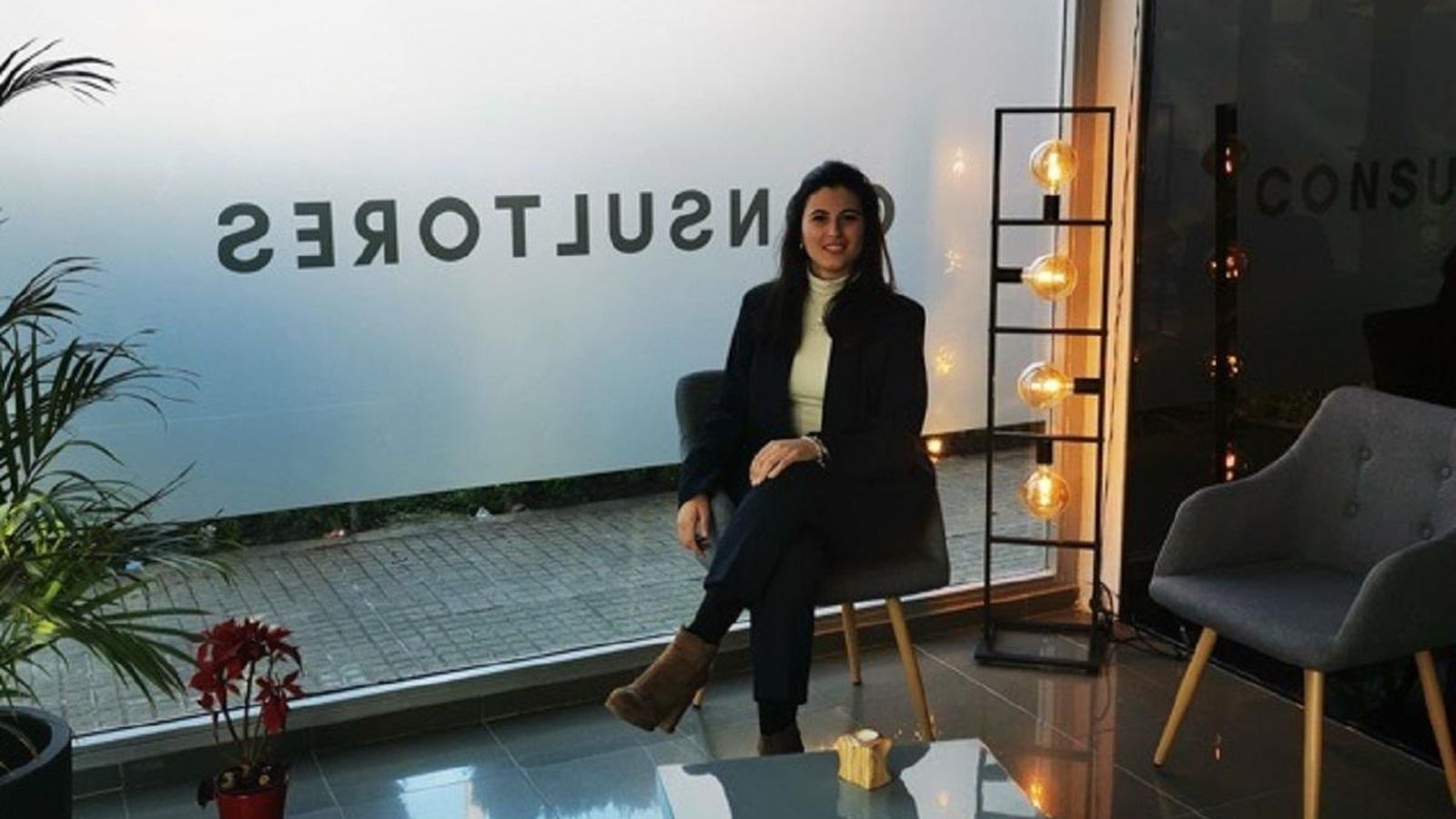 Mar Gámez, socia fundadora de RRYP Global, en la oficina de Málaga.