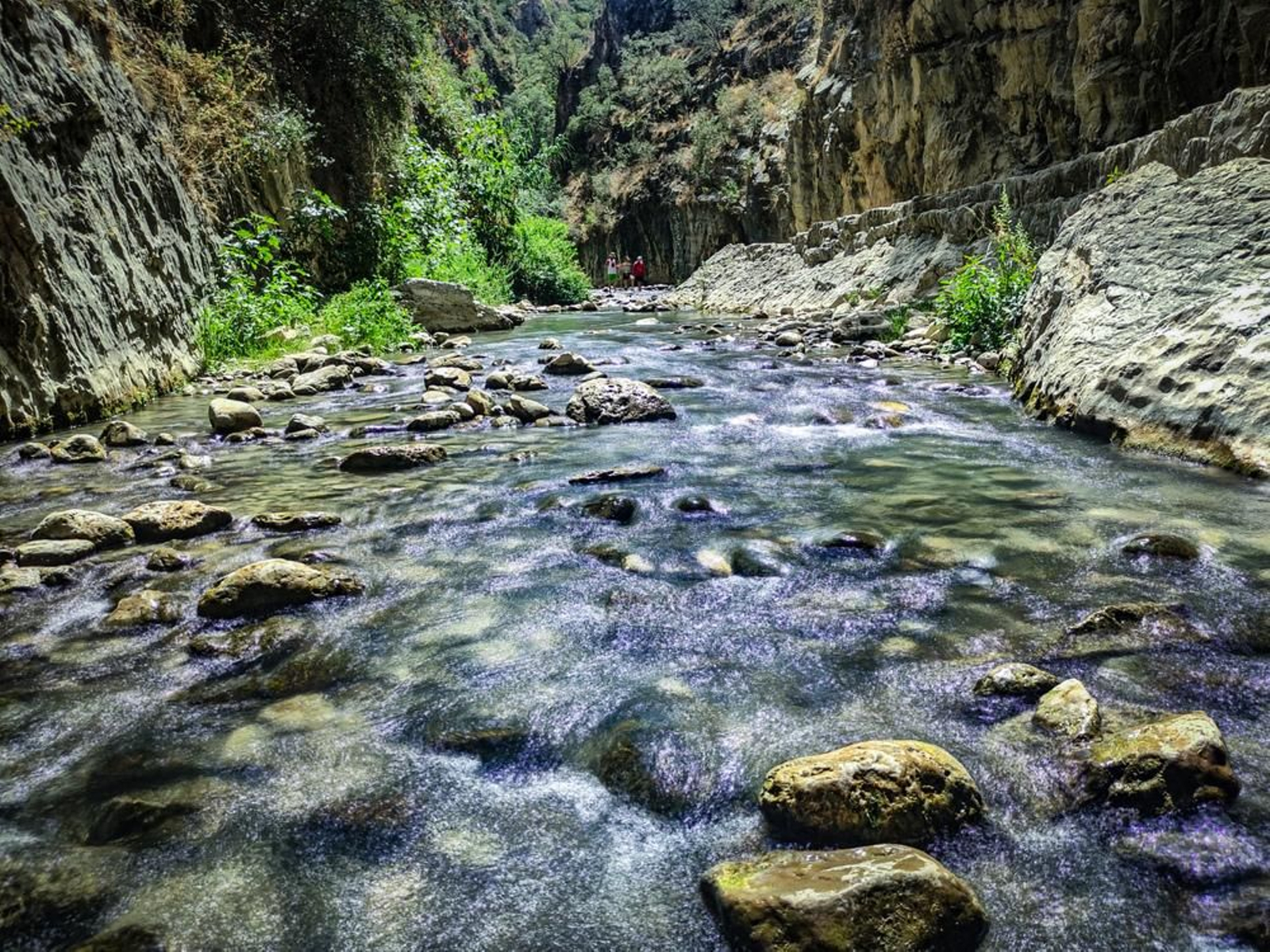 Ruta senderista y por el agua en Los Cañones de Río Frío de Jaén