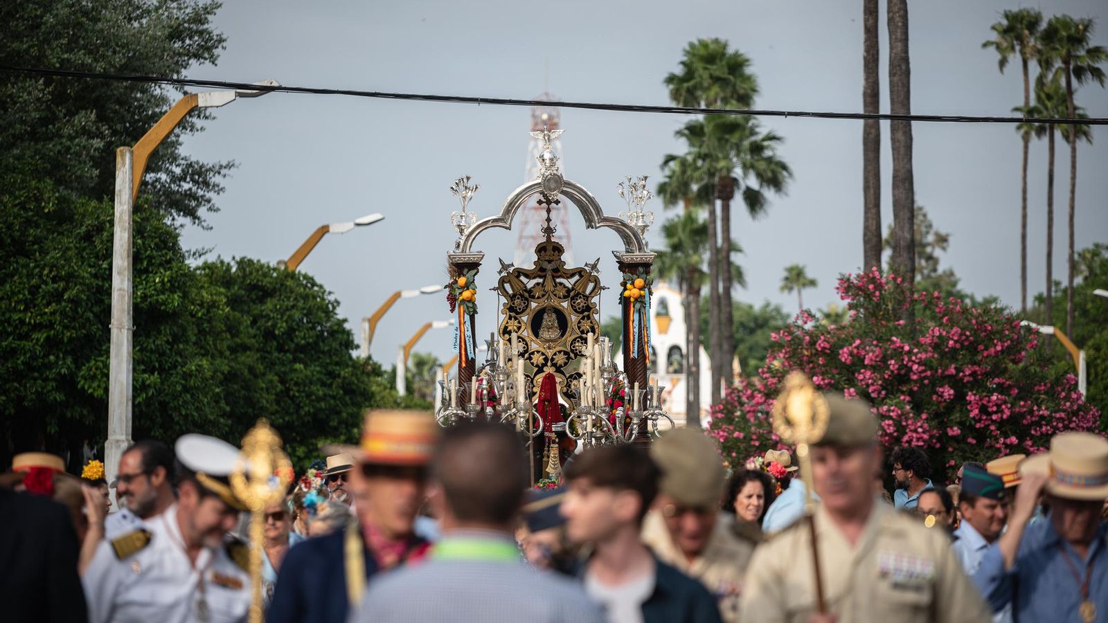 Las fotos de la salida de la Hermandad Castrense de Nuestra Señora del Rocío