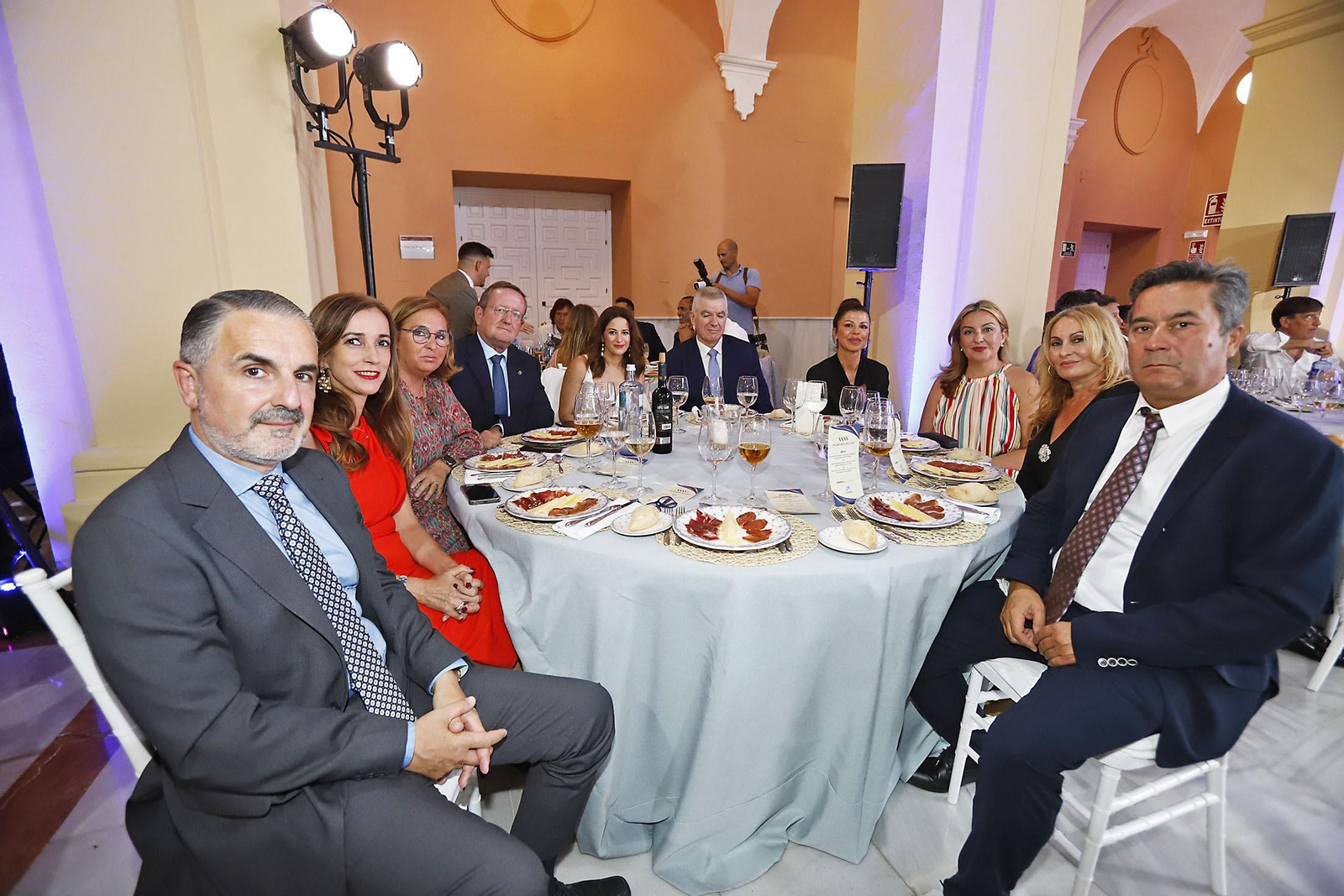 Imágenes de la recepción a los invitados a la gala de los Onubenses del Año