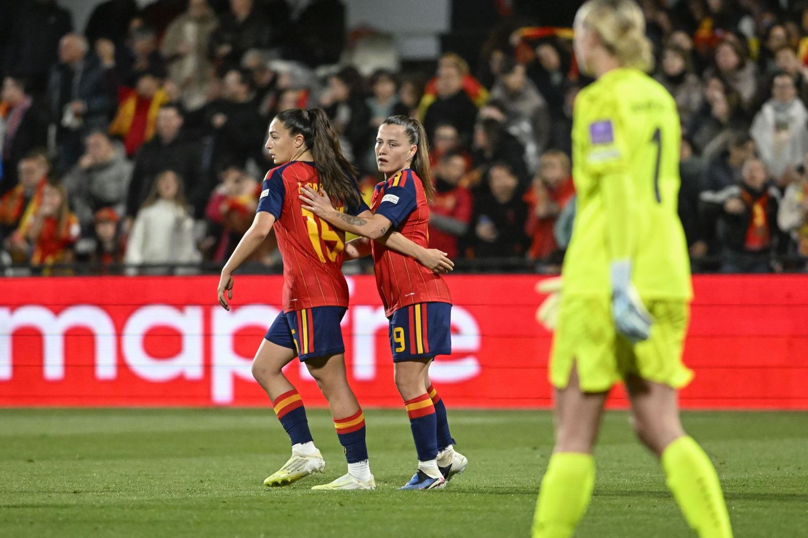 Las fotos del España-Islandia de fútbol femenino
