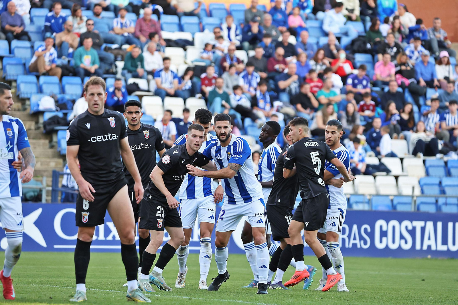 Las imágenes del encuentro entre el Recreativo de Huelva y el Ceuta