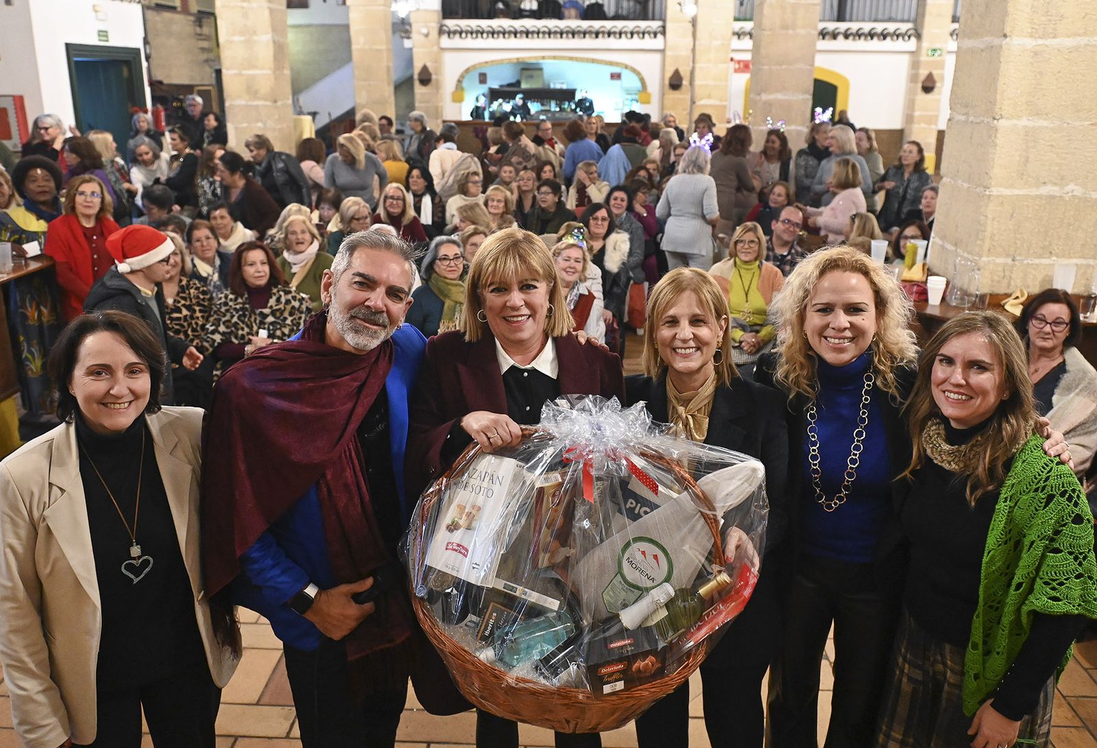 Una imagen de la celebración de la Zambomba de Mujeres en la Bodega La Plazuela