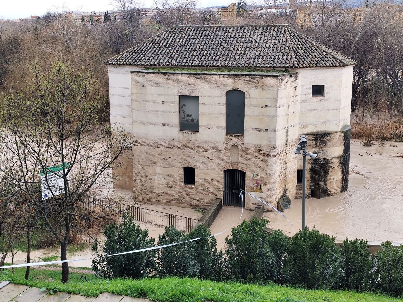 El cauce del río Guadalquivir a su paso por Córdoba tras la borrasca Kristin