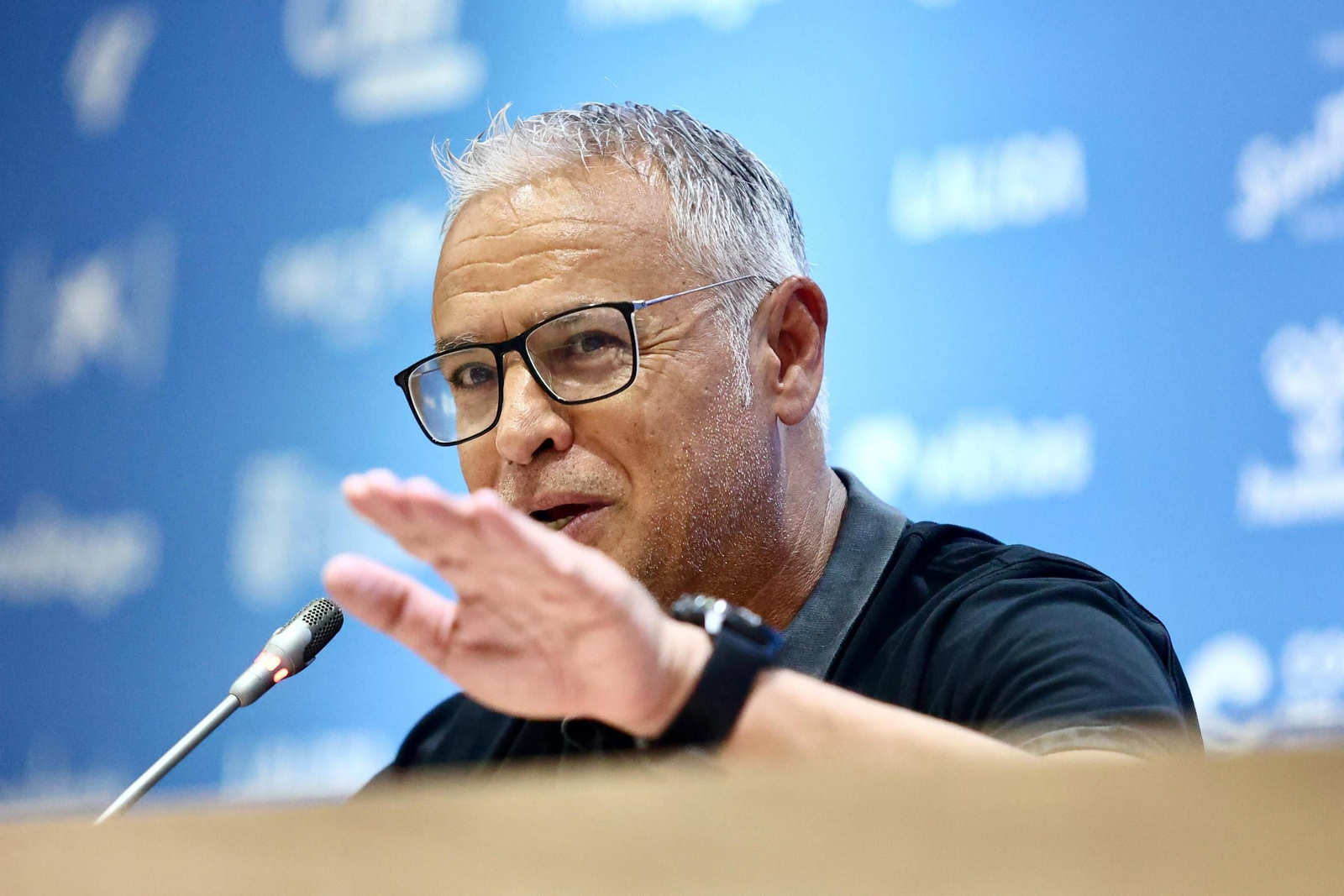 Sergio Pellicer, entrenador del Málaga, este viernes en la sala de prensa