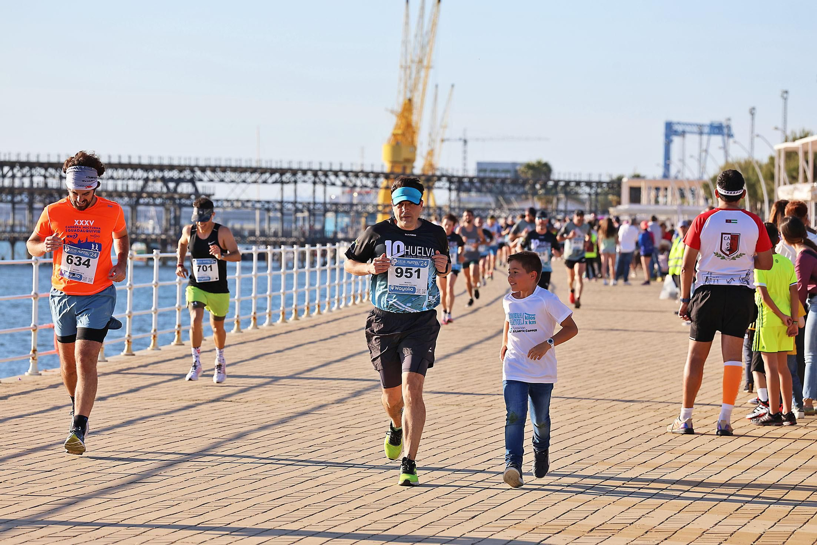 Imágenes de la 10K Huelva Avatel Telecom 'Puerta del Descubrimiento'