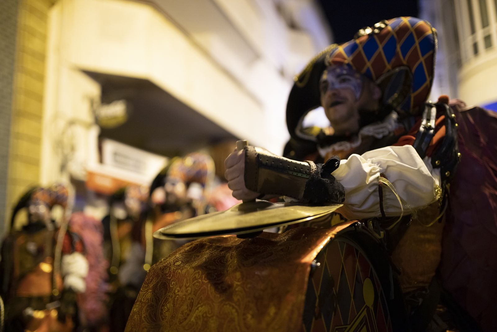 Ambiente del primer día de semifinal del Carnaval Colombino