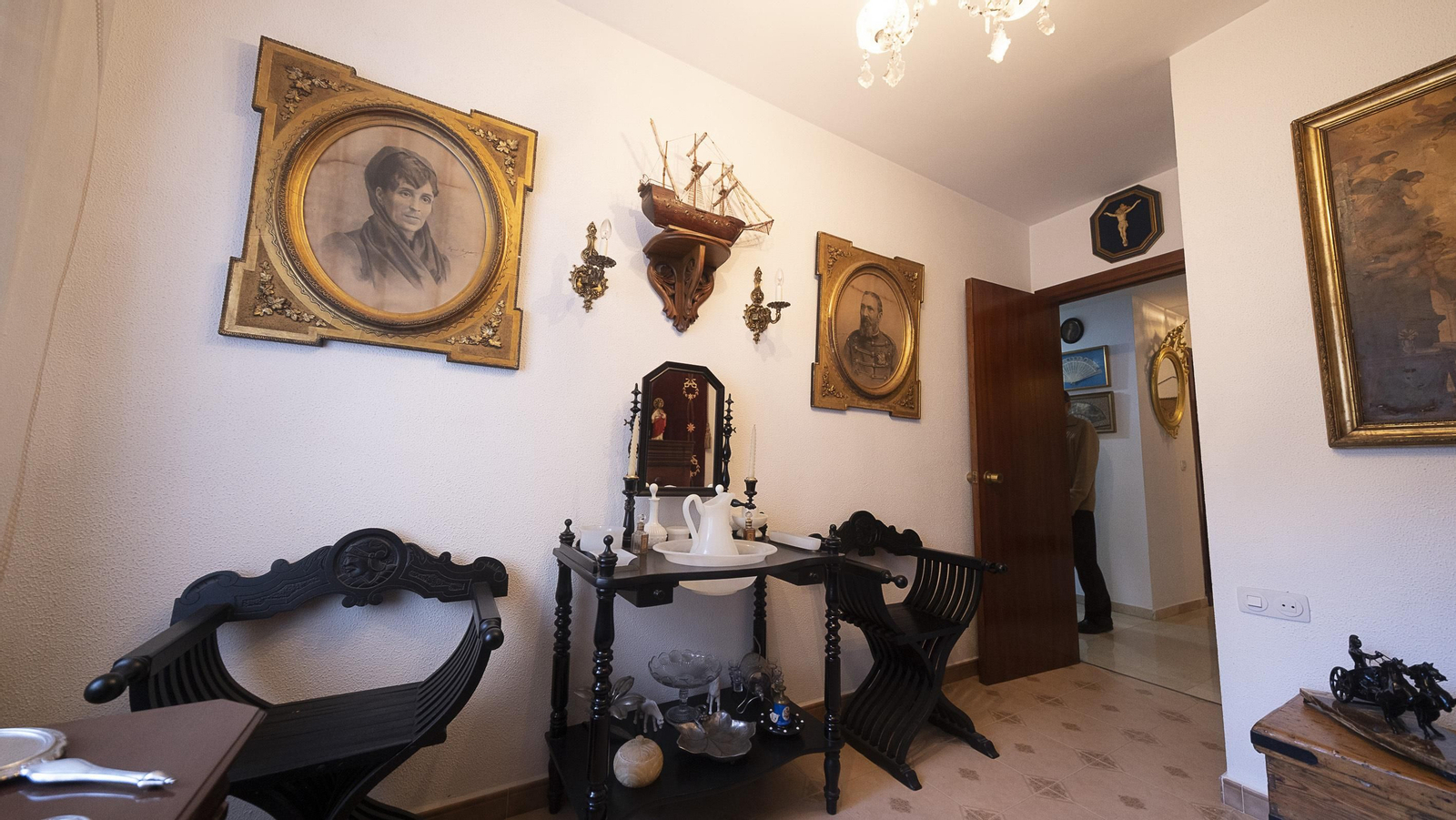 Interior de la casa: Calle Brasil