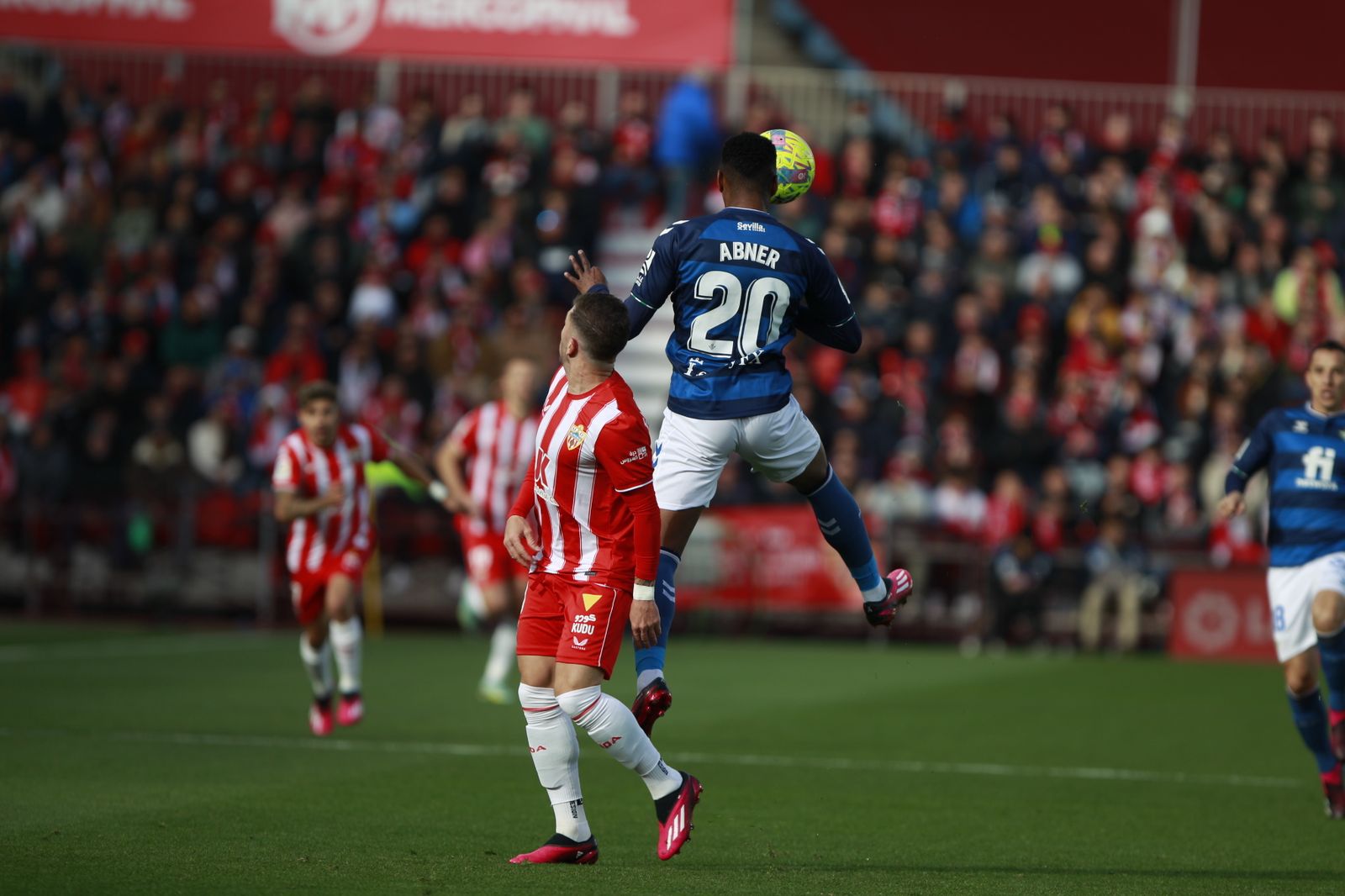 Imágenes del partido de fútbol U.D. Almería-Real Betis Balompié