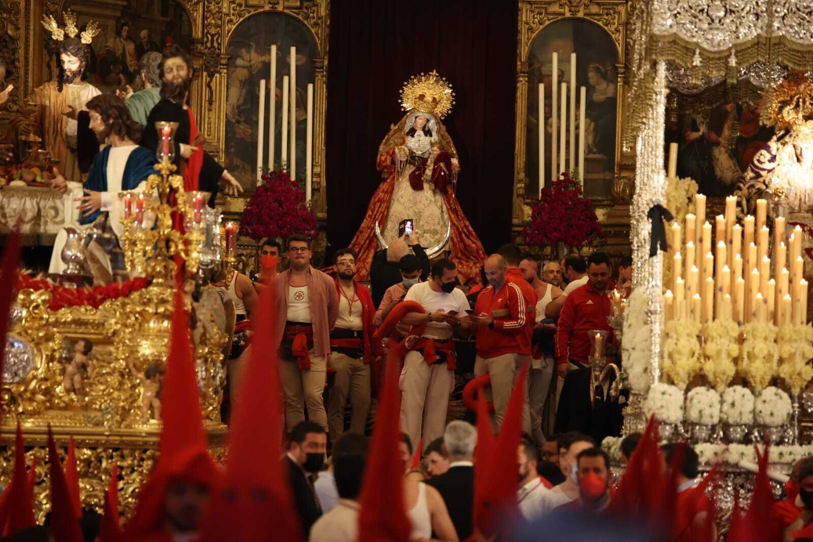 Imágenes de la Hermandad de La Cena