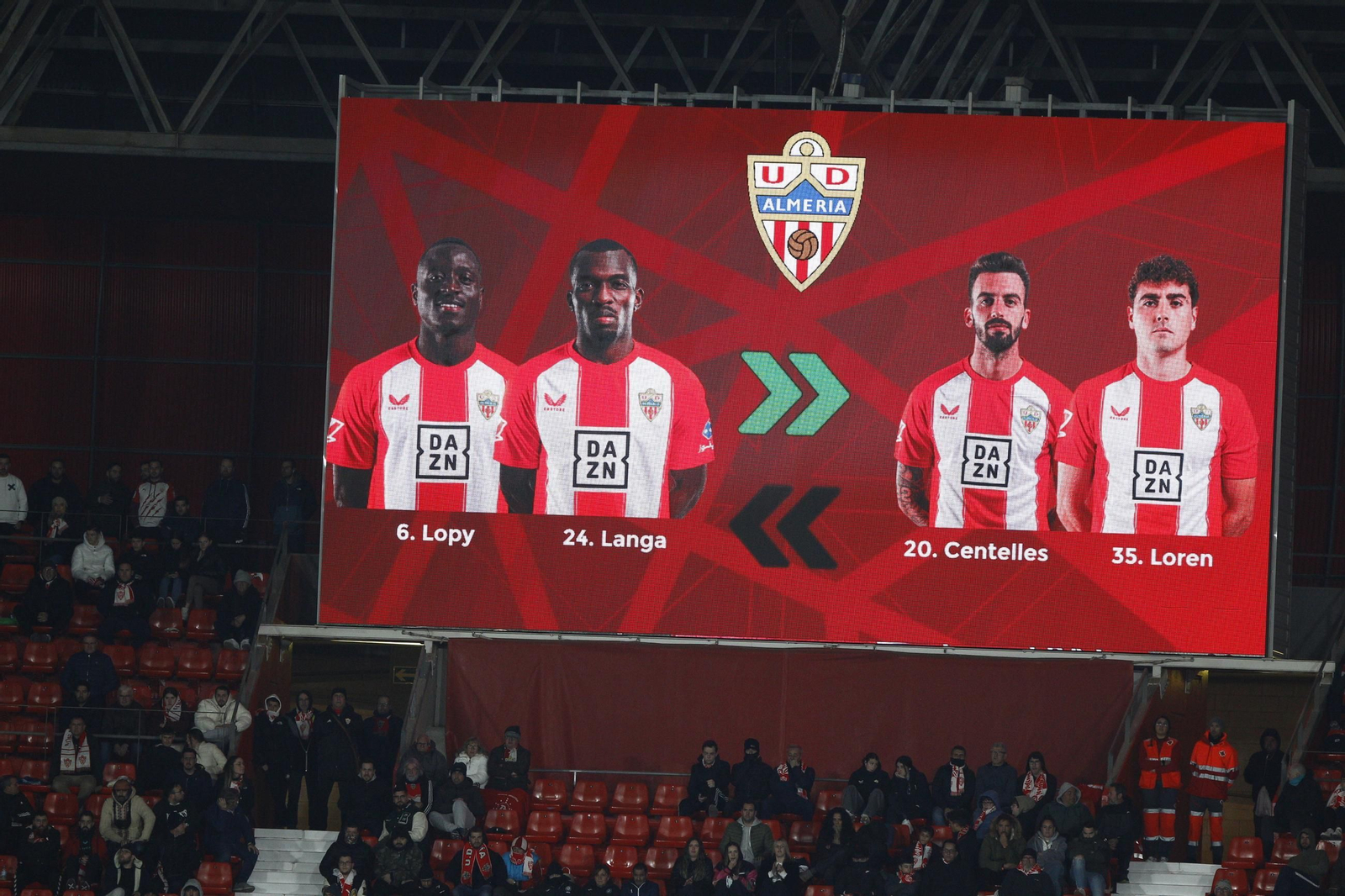 Las imágenes del partido U.D. Almería-S.D. Huesca