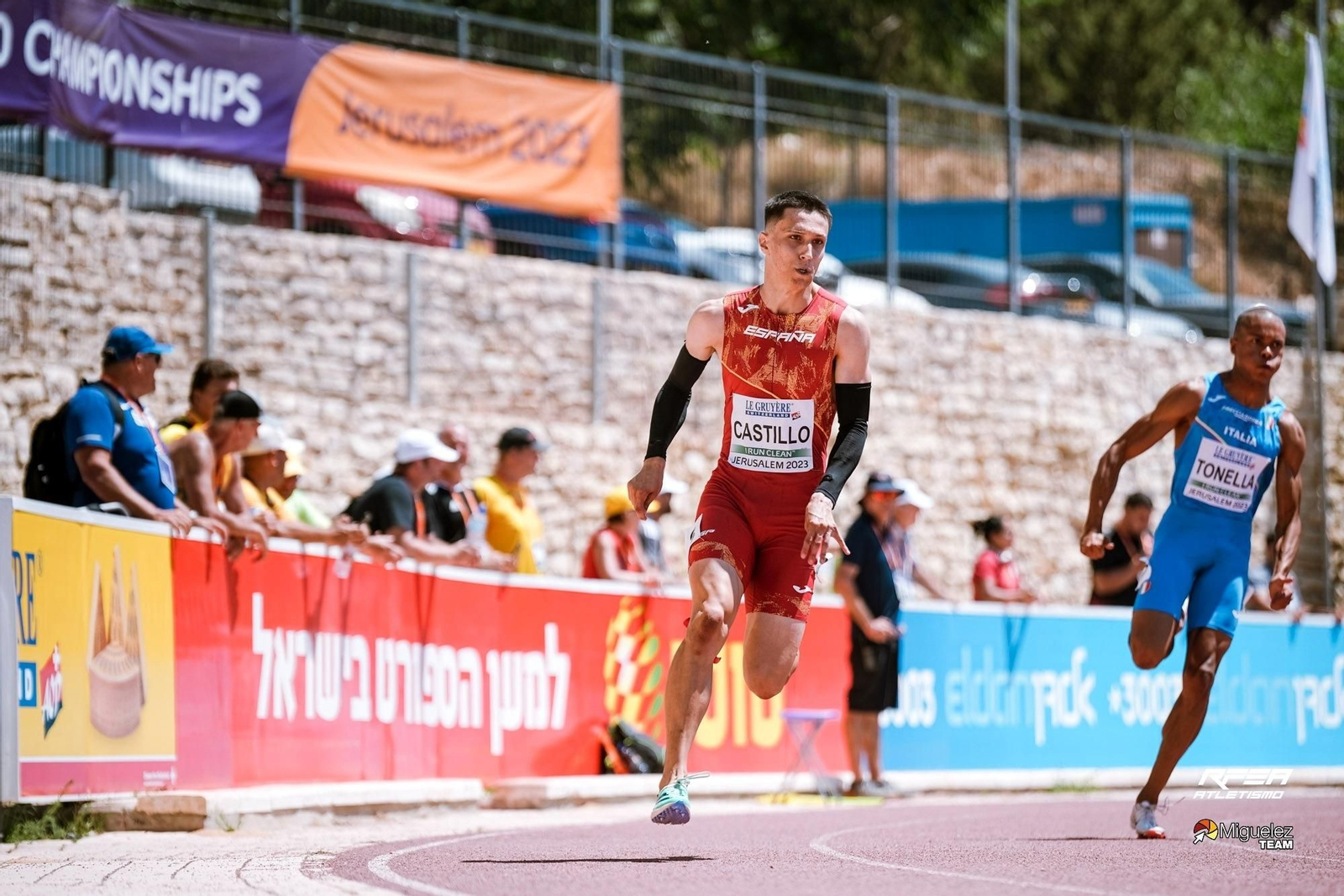 El almeriense Juan Carlos Castillo Asensio durante su participación en la prueba de 200 metros lisos. El almeriense Juan Carlos Castillo Asensio durante su participación en la prueba de 200 metros lisos.