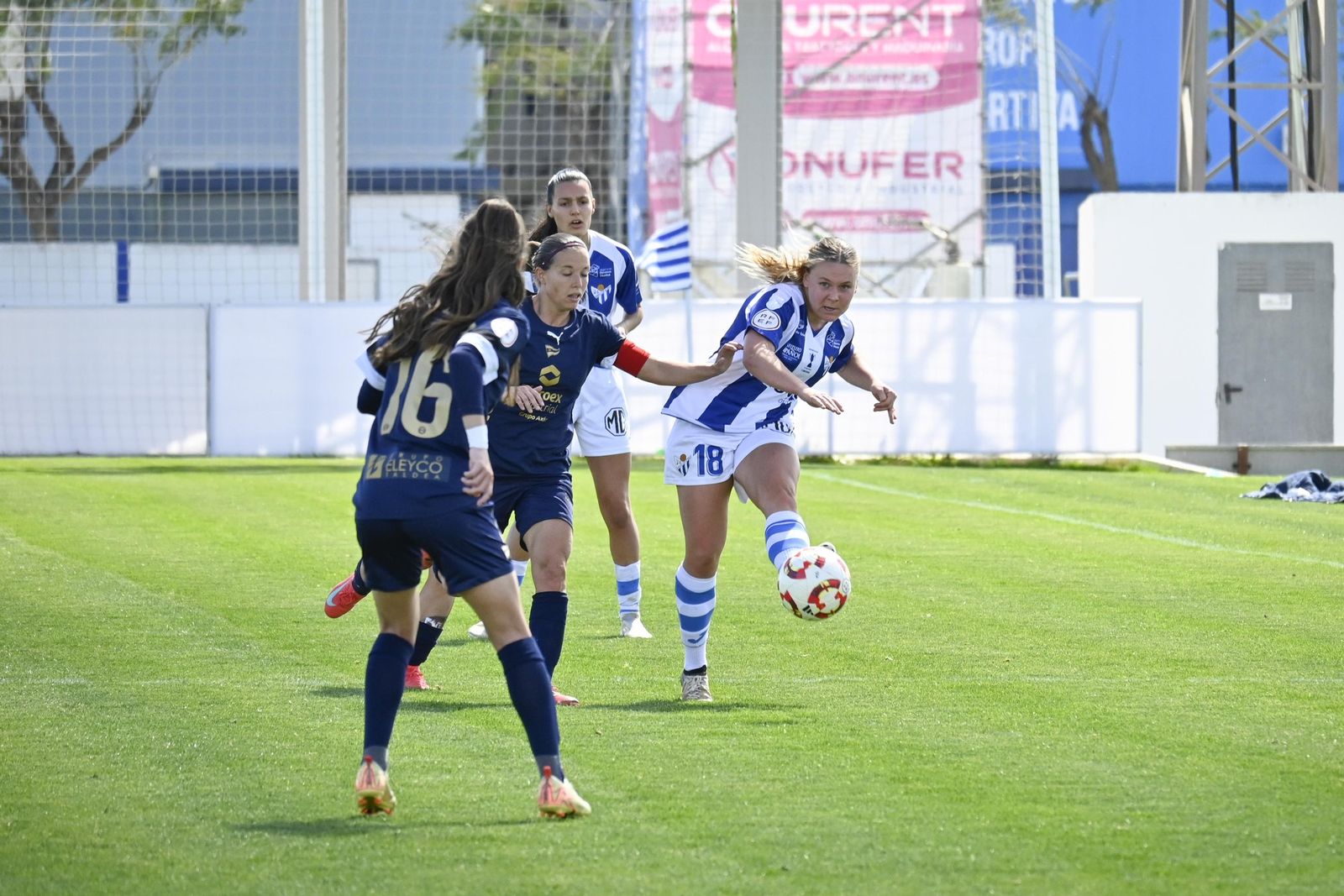 Imágenes del partido entre el Sporting de Huelva y el Alavés Fem