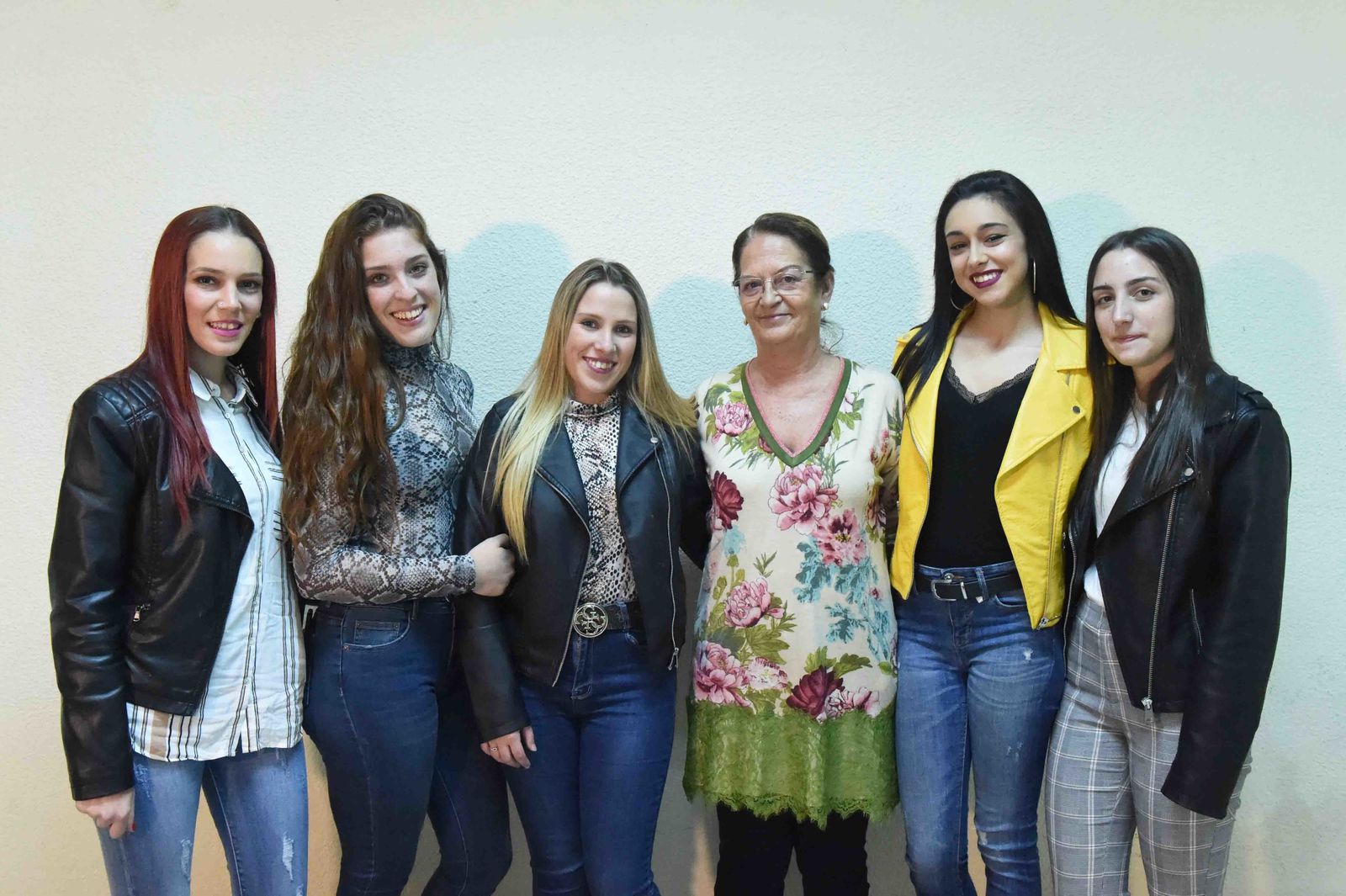 Juana Cid, con la diosa y las ninfas del Carnaval especial.