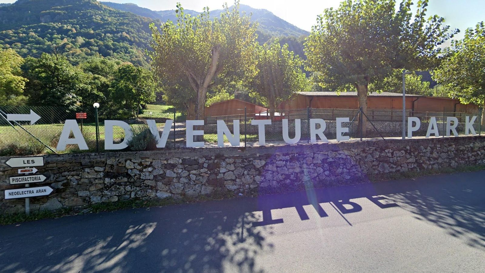 A la salida de Les, veremos un camping grande.