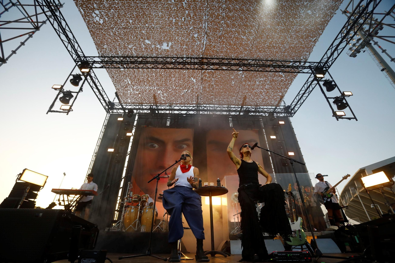 Ca7riel y Paco Amoroso incendian el Córdoba Live, en imágenes