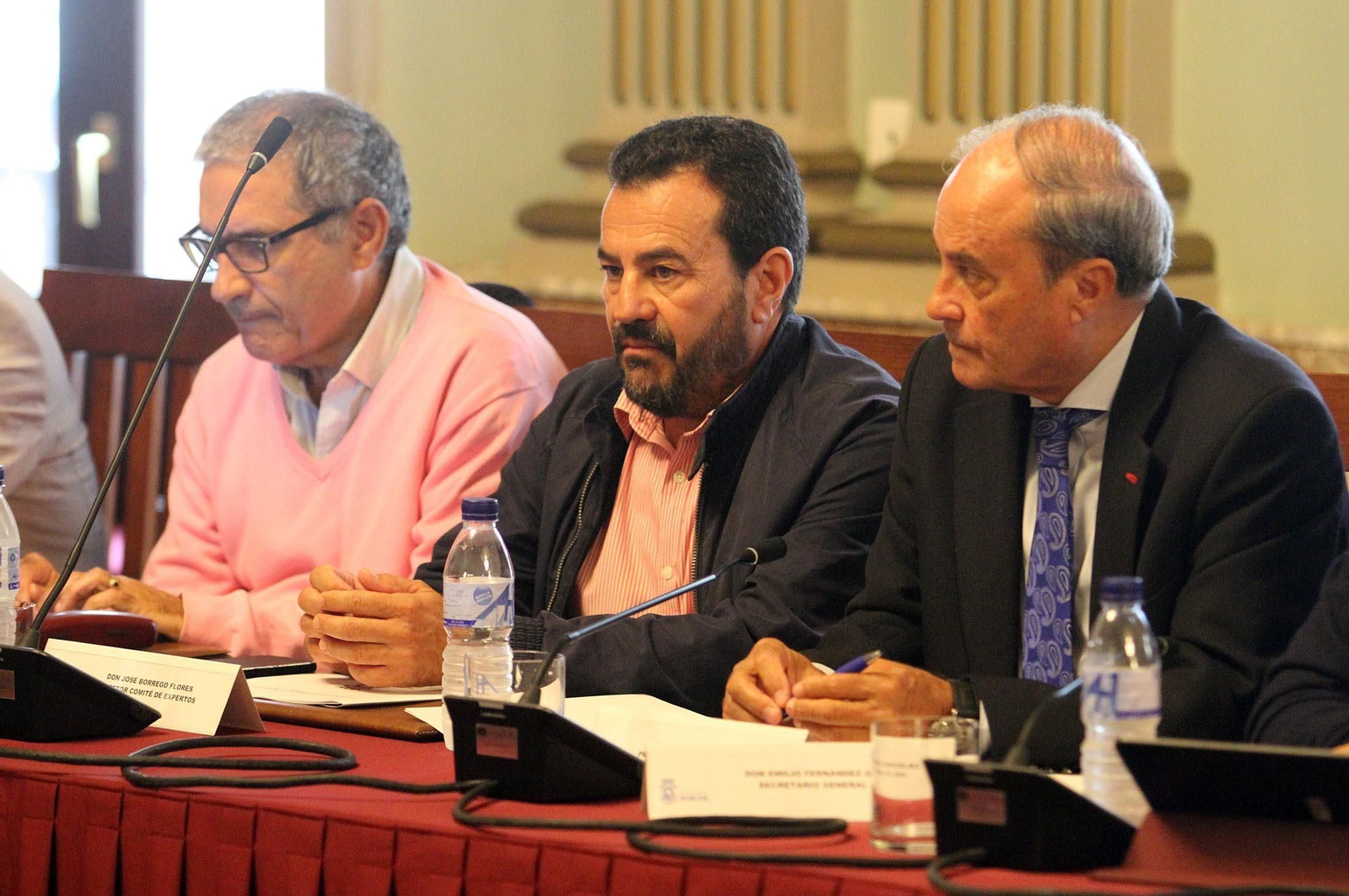 Imágenes de la reunión de la Mesa de Fosfoyesos